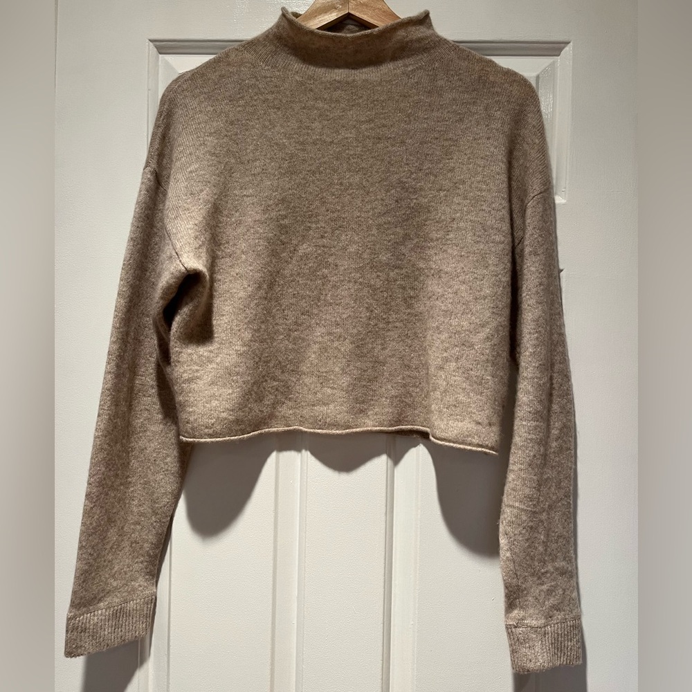 Reformation Cashmere Mock Turtleneck in Oatmeal Cropped Small - Picture 3 of 6